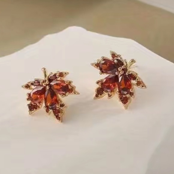 NWOT - Maple Leaf Design with Red Zircon Decor Stud Earrings (1.7cmX1.7cm) - Picture 5 of 7